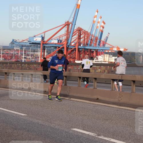 03.10.2024 - Köhlbrandbrückenlauf Matties Gatica Varas http://msf.ph/oto/7146683 03.10.2024 09:42:23 Position 2 1500, 1, 1080, 15, 1719 meine-sportfotos.de
