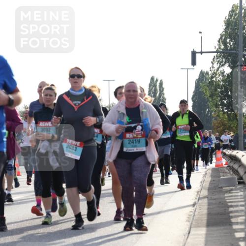 03.10.2024 - Köhlbrandbrückenlauf Luisa Fischer http://msf.ph/oto/7146707 03.10.2024 09:21:56 Position 3 3078, 3002, 3083, 317, 2419 meine-sportfotos.de