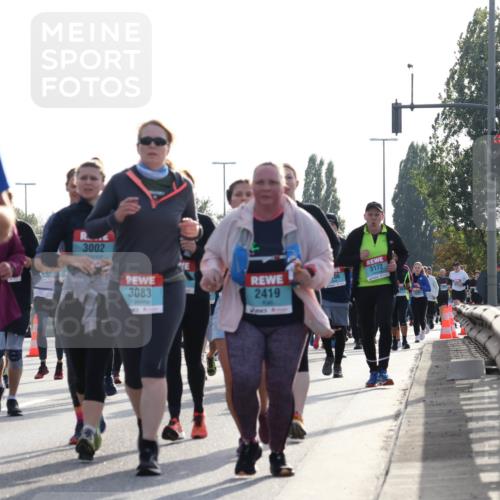 03.10.2024 - Köhlbrandbrückenlauf Luisa Fischer http://msf.ph/oto/7146716 03.10.2024 09:21:56 Position 3 3078, 3002, 3083, 2419, 06, 3172 meine-sportfotos.de