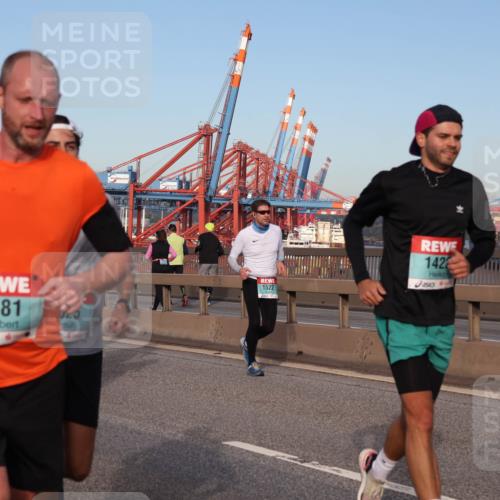 03.10.2024 - Köhlbrandbrückenlauf Matties Gatica Varas http://msf.ph/oto/7146792 03.10.2024 09:42:31 Position 2 1581, 523, 1522, 142 meine-sportfotos.de