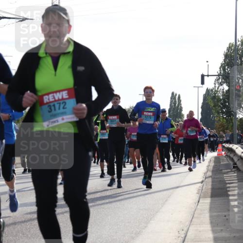03.10.2024 - Köhlbrandbrückenlauf Luisa Fischer http://msf.ph/oto/7146844 03.10.2024 09:22:06 Position 3 79, 3706, 3172, 3064, 3031, 314, 1275 meine-sportfotos.de