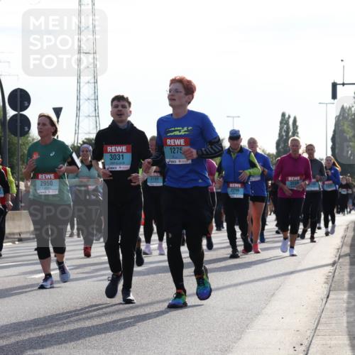 03.10.2024 - Köhlbrandbrückenlauf Luisa Fischer http://msf.ph/oto/7146865 03.10.2024 09:22:08 Position 3 3471, 2994, 2950, 1275, 3031, 3191, 3559, 2296 meine-sportfotos.de