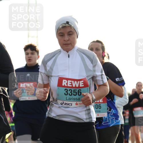 03.10.2024 - Köhlbrandbrückenlauf Luisa Fischer http://msf.ph/oto/7146913 03.10.2024 09:22:23 Position 3 37, 3356, 106, 2726 meine-sportfotos.de