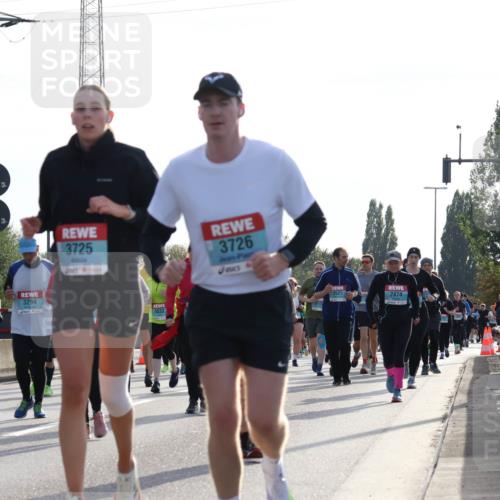 03.10.2024 - Köhlbrandbrückenlauf Luisa Fischer http://msf.ph/oto/7146921 03.10.2024 09:22:29 Position 3 3295, 3294, 3725, 3533, 3726, 3521, 2474 meine-sportfotos.de
