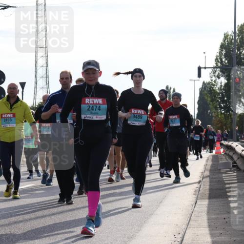 03.10.2024 - Köhlbrandbrückenlauf Luisa Fischer http://msf.ph/oto/7146938 03.10.2024 09:22:36 Position 3 91, 3144, 2495, 3159, 3114, 2474, 3489, 3257 meine-sportfotos.de
