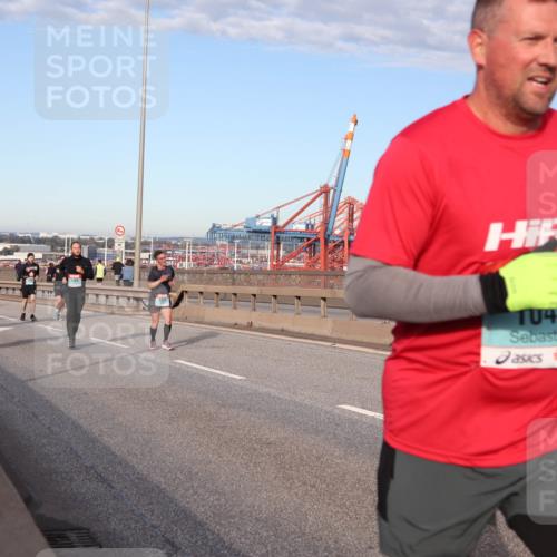 03.10.2024 - Köhlbrandbrückenlauf Matties Gatica Varas http://msf.ph/oto/7146966 03.10.2024 09:42:43 Position 2 40 meine-sportfotos.de