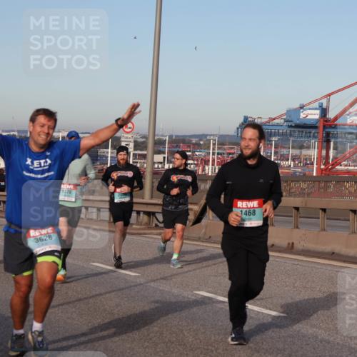 03.10.2024 - Köhlbrandbrückenlauf Matties Gatica Varas http://msf.ph/oto/7146991 03.10.2024 09:42:46 Position 2 1500, 3628, 1376, 1500, 1468 meine-sportfotos.de