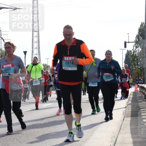 03.10.2024 - Köhlbrandbrückenlauf Luisa Fischer http://msf.ph/oto/7147033 03.10.2024 09:23:05 Position 3 33, 3562, 3063, 2674, 0449, 2694 meine-sportfotos.de