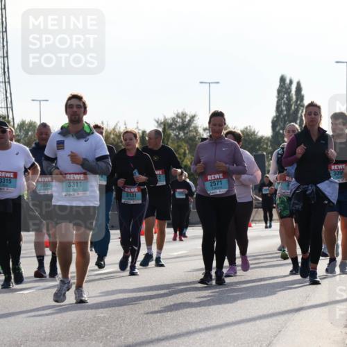03.10.2024 - Köhlbrandbrückenlauf Luisa Fischer http://msf.ph/oto/7147080 03.10.2024 09:23:47 Position 3 3315, 3050, 3311, 3131, 2571, 309, 31 meine-sportfotos.de
