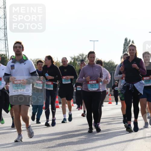 03.10.2024 - Köhlbrandbrückenlauf Luisa Fischer http://msf.ph/oto/7147087 03.10.2024 09:23:48 Position 3 3315, 3311, 33, 2, 3373, 3131, 2571, 3099 meine-sportfotos.de