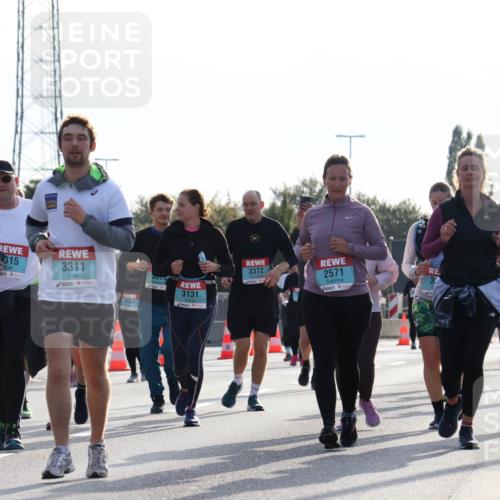 03.10.2024 - Köhlbrandbrückenlauf Luisa Fischer http://msf.ph/oto/7147096 03.10.2024 09:23:48 Position 3 2571, 3099, 315, 3311, 3372, 3131, 3584 meine-sportfotos.de