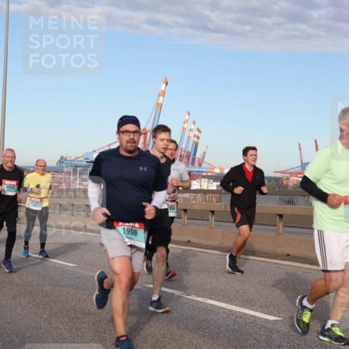 03.10.2024 - Köhlbrandbrückenlauf Matties Gatica Varas http://msf.ph/oto/7147173 03.10.2024 09:43:01 Position 2 1932, 2191, 4612, 1996, 956, 128 meine-sportfotos.de