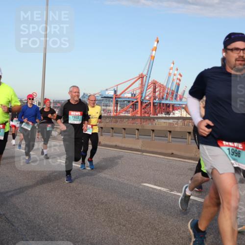 03.10.2024 - Köhlbrandbrückenlauf Matties Gatica Varas http://msf.ph/oto/7147188 03.10.2024 09:43:02 Position 2 1776, 1932, 1996 meine-sportfotos.de