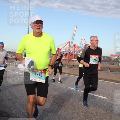 03.10.2024 - Köhlbrandbrückenlauf Matties Gatica Varas http://msf.ph/oto/7147213 03.10.2024 09:43:03 Position 2 1776, 1932 meine-sportfotos.de