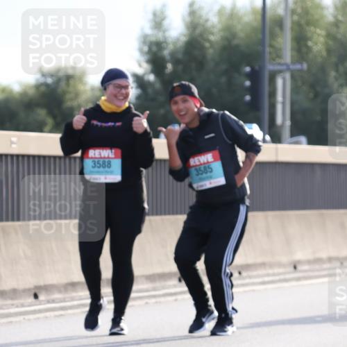 03.10.2024 - Köhlbrandbrückenlauf Luisa Fischer http://msf.ph/oto/7147300 03.10.2024 09:25:45 Position 3 3588, 3585 meine-sportfotos.de
