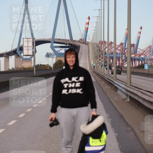 03.10.2024 - Köhlbrandbrückenlauf Luisa Fischer http://msf.ph/oto/7147359 03.10.2024 09:29:58 Position 3  meine-sportfotos.de