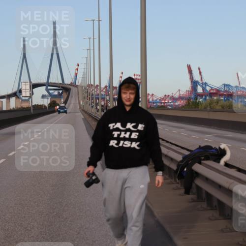 03.10.2024 - Köhlbrandbrückenlauf Luisa Fischer http://msf.ph/oto/7147360 03.10.2024 09:30:08 Position 3  meine-sportfotos.de