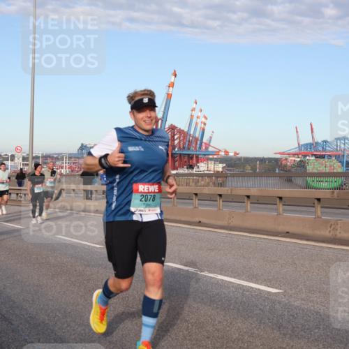 03.10.2024 - Köhlbrandbrückenlauf Matties Gatica Varas http://msf.ph/oto/7147781 03.10.2024 09:44:03 Position 2 1883, 2078 meine-sportfotos.de