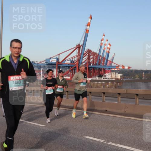 03.10.2024 - Köhlbrandbrückenlauf Matties Gatica Varas http://msf.ph/oto/7147797 03.10.2024 09:44:05 Position 2 2753, 2752, 1883, 1641, 1642, 2395 meine-sportfotos.de