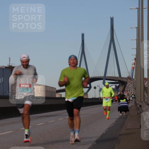 03.10.2024 - Köhlbrandbrückenlauf Luisa Fischer http://msf.ph/oto/7147903 03.10.2024 09:39:22 Position 3 1377 meine-sportfotos.de