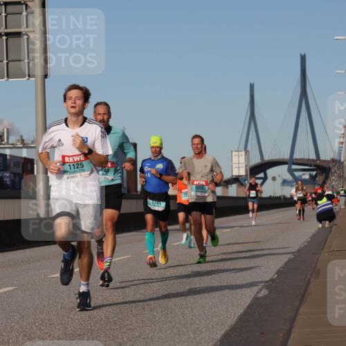03.10.2024 - Köhlbrandbrückenlauf Luisa Fischer http://msf.ph/oto/7147920 03.10.2024 09:40:04 Position 3 1125, 248, 1335, 1055 meine-sportfotos.de
