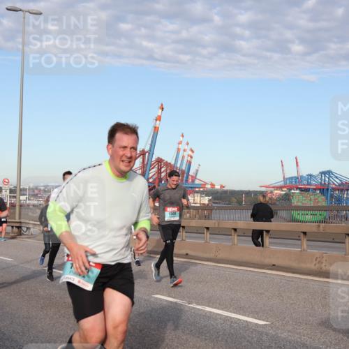 03.10.2024 - Köhlbrandbrückenlauf Matties Gatica Varas http://msf.ph/oto/7148135 03.10.2024 09:44:36 Position 2 1508 meine-sportfotos.de