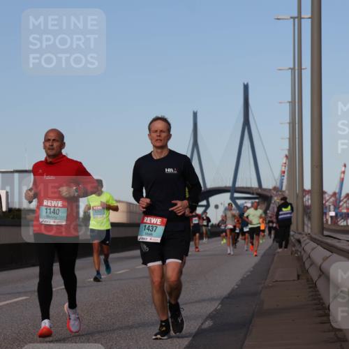 03.10.2024 - Köhlbrandbrückenlauf Luisa Fischer http://msf.ph/oto/7148239 03.10.2024 09:44:04 Position 3 1140, 1016, 1257, 1437 meine-sportfotos.de
