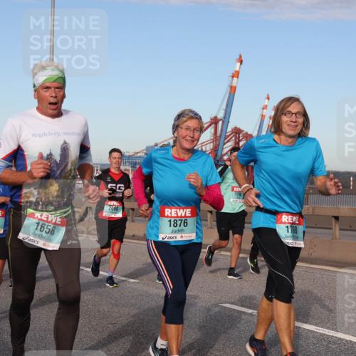 03.10.2024 - Köhlbrandbrückenlauf Matties Gatica Varas http://msf.ph/oto/7148252 03.10.2024 09:44:45 Position 2 2967, 2089, 1658, 2090, 1876, 1790, 1198 meine-sportfotos.de