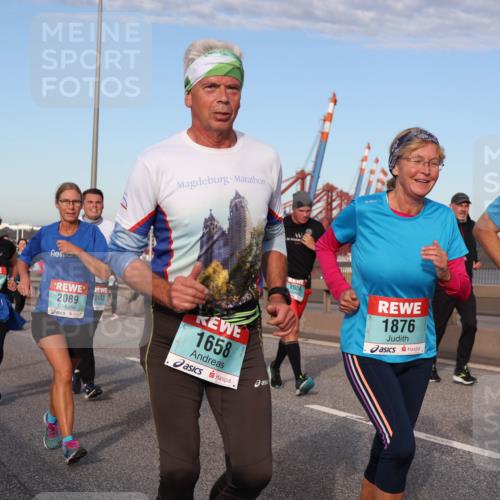 03.10.2024 - Köhlbrandbrückenlauf Matties Gatica Varas http://msf.ph/oto/7148257 03.10.2024 09:44:46 Position 2 1058, 2967, 2403, 2089, 1658, 2086, 1876, 1198 meine-sportfotos.de