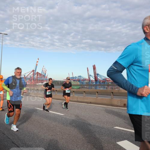 03.10.2024 - Köhlbrandbrückenlauf Matties Gatica Varas http://msf.ph/oto/7148347 03.10.2024 09:44:54 Position 2 1645 meine-sportfotos.de