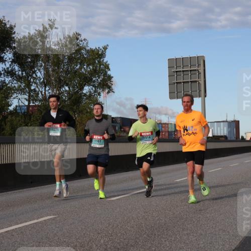 03.10.2024 - Köhlbrandbrückenlauf Luisa Fischer http://msf.ph/oto/7148368 03.10.2024 09:44:33 Position 3 1270, 1161, 1914, 42 meine-sportfotos.de