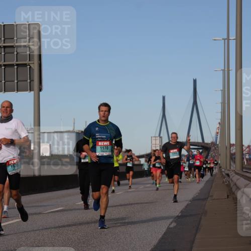 03.10.2024 - Köhlbrandbrückenlauf Luisa Fischer http://msf.ph/oto/7148393 03.10.2024 09:44:44 Position 3 1572, 1636, 2017, 1170, 1343 meine-sportfotos.de