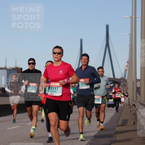 03.10.2024 - Köhlbrandbrückenlauf Luisa Fischer http://msf.ph/oto/7148486 03.10.2024 09:44:57 Position 3 139, 1245, 1117, 1204 meine-sportfotos.de
