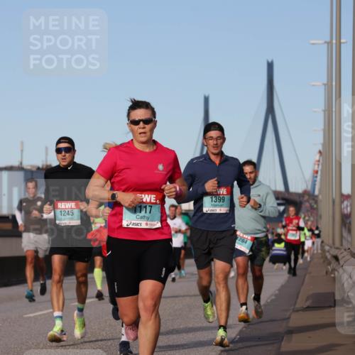 03.10.2024 - Köhlbrandbrückenlauf Luisa Fischer http://msf.ph/oto/7148488 03.10.2024 09:44:57 Position 3 1245, 1117, 1399, 1204 meine-sportfotos.de