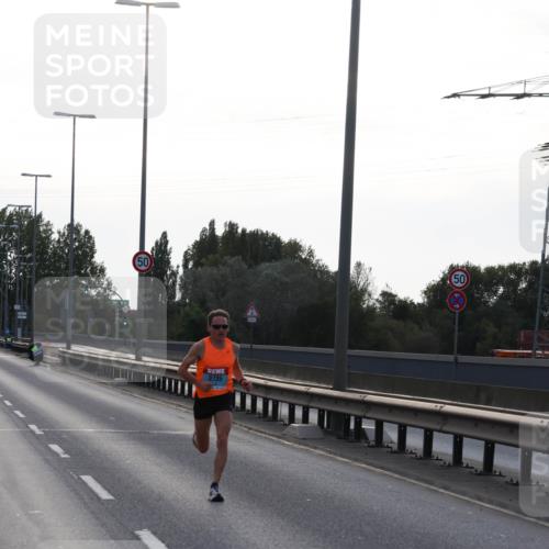 03.10.2024 - Köhlbrandbrückenlauf Miley Keyser http://msf.ph/oto/7155362 03.10.2024 09:08:58 Position 3 50, 3735, 50 meine-sportfotos.de