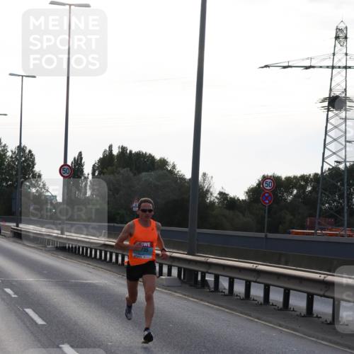 03.10.2024 - Köhlbrandbrückenlauf Miley Keyser http://msf.ph/oto/7155364 03.10.2024 09:08:59 Position 3  meine-sportfotos.de