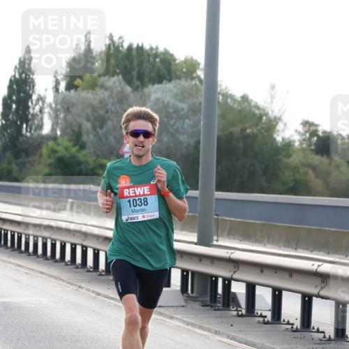 03.10.2024 - Köhlbrandbrückenlauf Miley Keyser http://msf.ph/oto/7155424 03.10.2024 09:09:54 Position 3 1038 meine-sportfotos.de