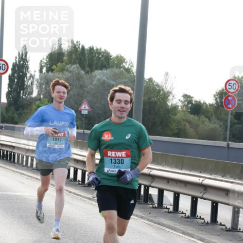 03.10.2024 - Köhlbrandbrückenlauf Miley Keyser http://msf.ph/oto/7155462 03.10.2024 09:10:15 Position 3 50, 1011, 1330, 50 meine-sportfotos.de
