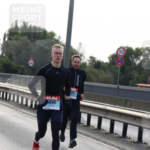 03.10.2024 - Köhlbrandbrückenlauf Miley Keyser http://msf.ph/oto/7155569 03.10.2024 09:10:51 Position 3 099, 030, 50 meine-sportfotos.de