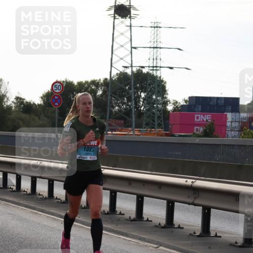 03.10.2024 - Köhlbrandbrückenlauf Miley Keyser http://msf.ph/oto/7155719 03.10.2024 09:11:41 Position 3 50, 1027 meine-sportfotos.de