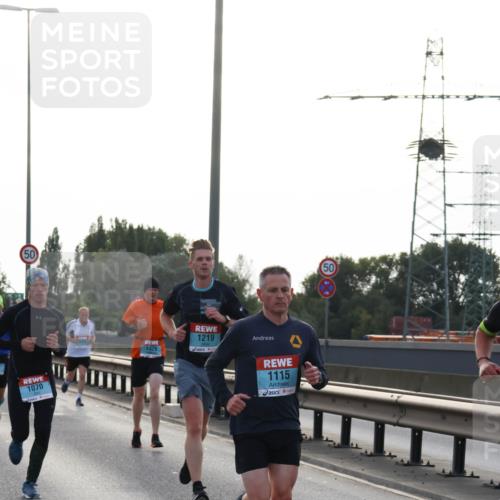 03.10.2024 - Köhlbrandbrückenlauf Miley Keyser http://msf.ph/oto/7155745 03.10.2024 09:11:49 Position 3 50, 1070, 1429, 1219, 1115 meine-sportfotos.de