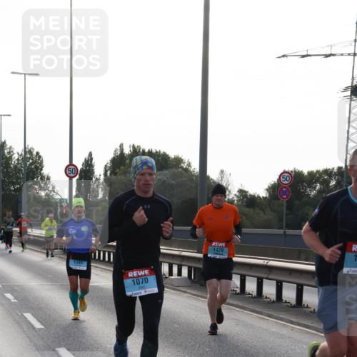 03.10.2024 - Köhlbrandbrückenlauf Miley Keyser http://msf.ph/oto/7155754 03.10.2024 09:11:51 Position 3 50, 1335, 1070, 50, 1429 meine-sportfotos.de
