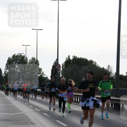 03.10.2024 - Köhlbrandbrückenlauf Miley Keyser http://msf.ph/oto/7155865 03.10.2024 09:12:21 Position 3 1198, 1029, 1065 meine-sportfotos.de