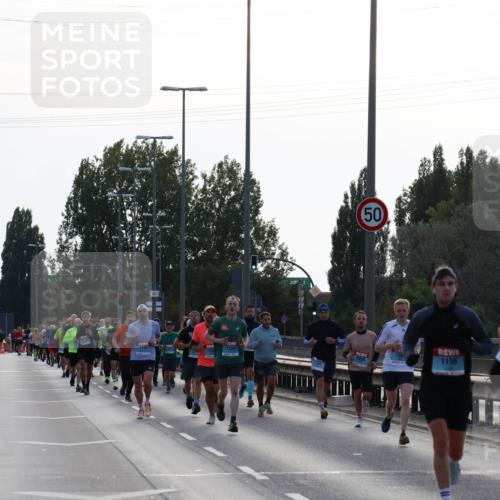 03.10.2024 - Köhlbrandbrückenlauf Miley Keyser http://msf.ph/oto/7155873 03.10.2024 09:12:23 Position 3 50, 1329, 1176, 1198 meine-sportfotos.de