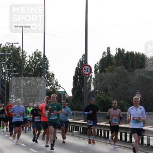 03.10.2024 - Köhlbrandbrückenlauf Miley Keyser http://msf.ph/oto/7155882 03.10.2024 09:12:25 Position 3 1176, 50, 1329, 1141, 1098, 108 meine-sportfotos.de