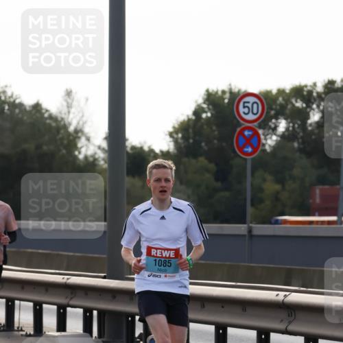 03.10.2024 - Köhlbrandbrückenlauf Miley Keyser http://msf.ph/oto/7155885 03.10.2024 09:12:28 Position 3 1085, 50 meine-sportfotos.de