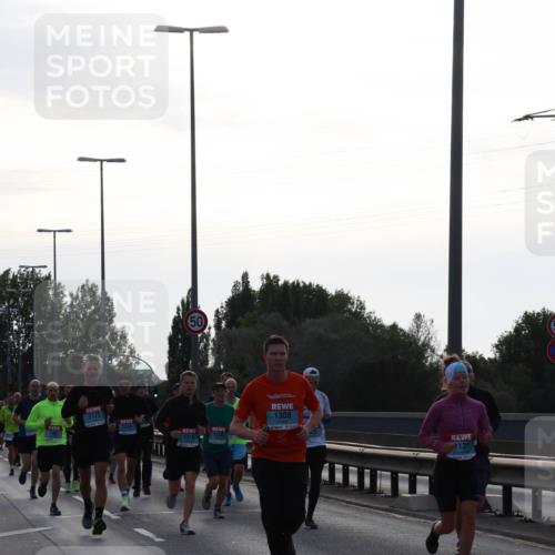 03.10.2024 - Köhlbrandbrückenlauf Miley Keyser http://msf.ph/oto/7155936 03.10.2024 09:12:37 Position 3 1172, 50, 1245, 1310, 1308, 1131 meine-sportfotos.de
