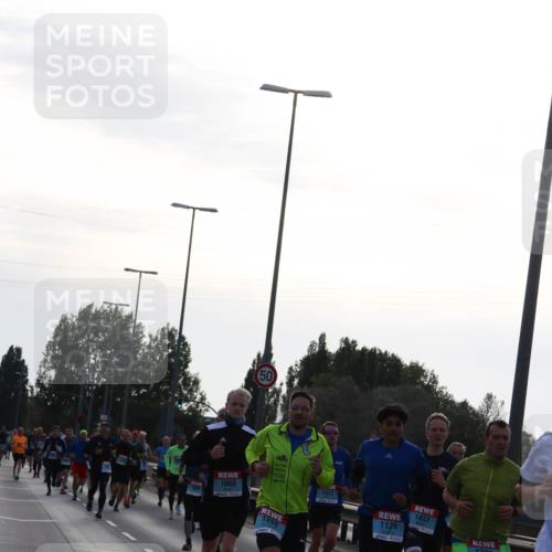 03.10.2024 - Köhlbrandbrückenlauf Miley Keyser http://msf.ph/oto/7155989 03.10.2024 09:12:47 Position 3 1068, 1250, 1413, 1121, 1437, 1391 meine-sportfotos.de