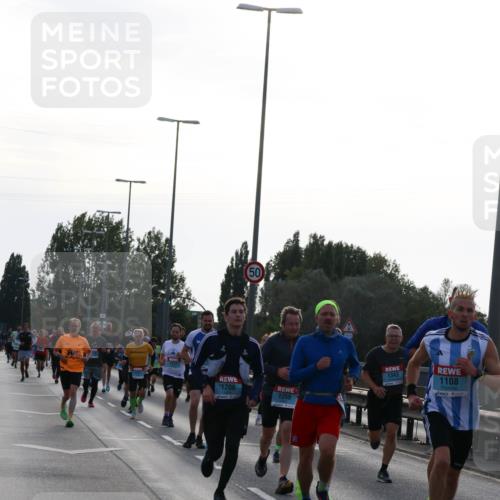 03.10.2024 - Köhlbrandbrückenlauf Miley Keyser http://msf.ph/oto/7156056 03.10.2024 09:13:00 Position 3 50, 1206, 1255, 1343, 1108 meine-sportfotos.de