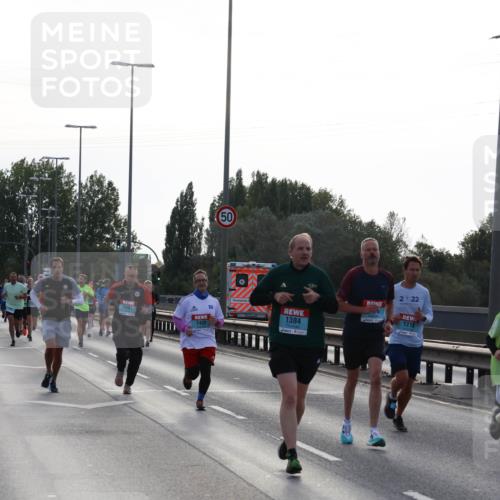03.10.2024 - Köhlbrandbrückenlauf Miley Keyser http://msf.ph/oto/7156090 03.10.2024 09:13:12 Position 3 1461, 1439, 50, 1384, 222, 121 meine-sportfotos.de